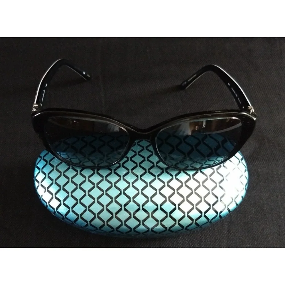 Vera Bradley Sunglasses Havana Rose Black Silver-Tone Womens & Max Studio Case